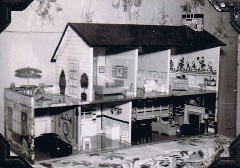 A150- Ruths Doll House